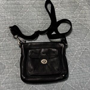 Coach Penelope Pebbled Black Leather Inner Pockets Zipper Crossbody Bag